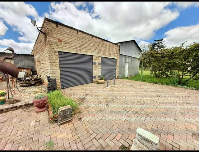 4 BEDROOM HOUSE FOR SALE IN MULLERSTUINE